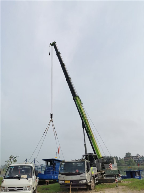 喜德县桥梁建设吊装案例